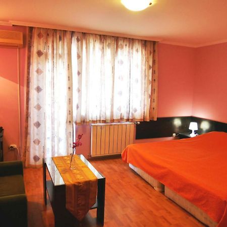 Guest House Yanina Βάρνα Εξωτερικό φωτογραφία