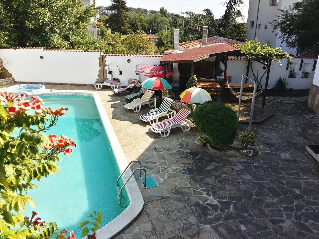 Guest House Yanina Βάρνα Εξωτερικό φωτογραφία