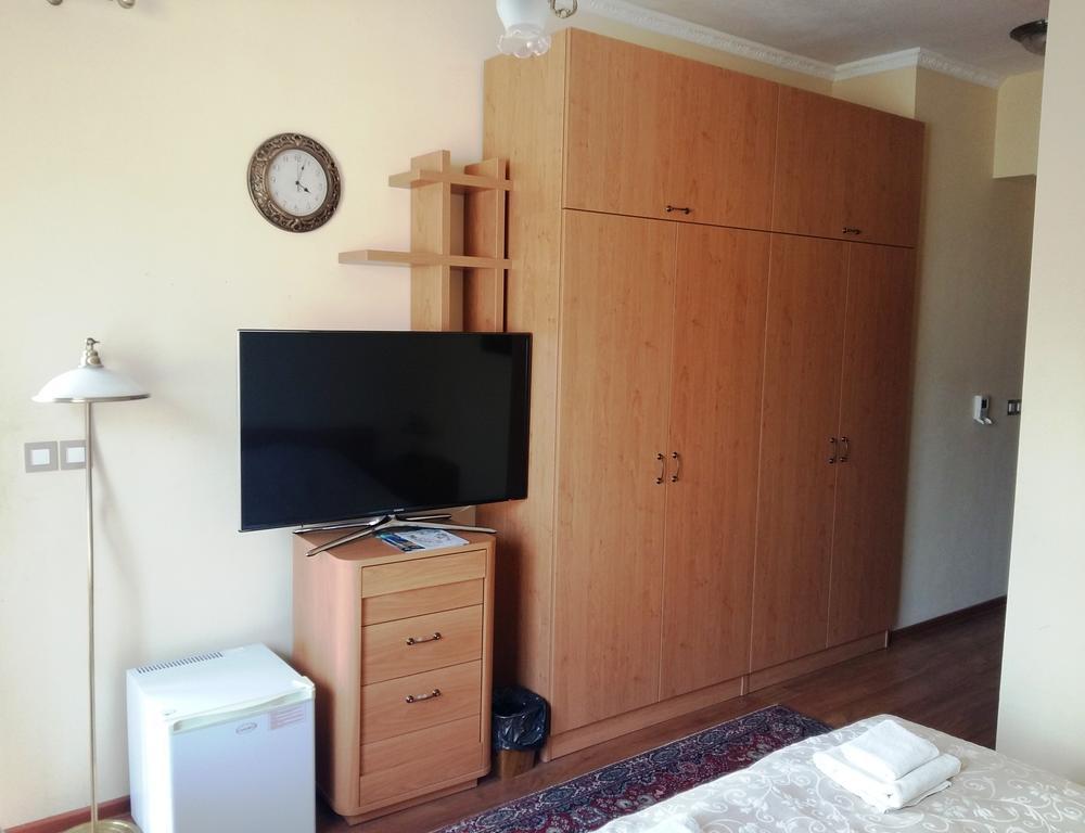 Guest House Yanina Βάρνα Εξωτερικό φωτογραφία
